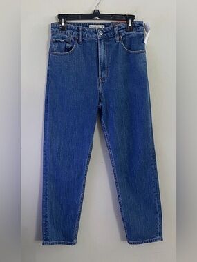 Abercrombie & Fitch The Mom High-Rise Straight Leg Jeans Casual Classic Chic